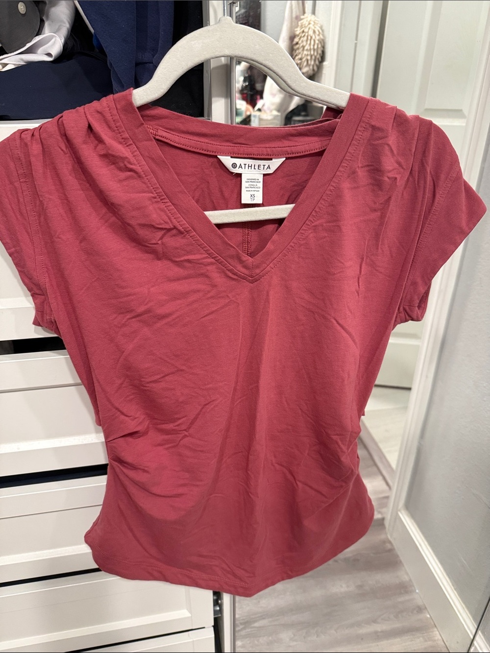 Athleta Short Sleeve V-Neck Tee in Dusty Rose